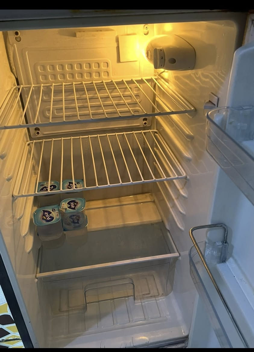 ثلاجه مستعمله للبيع النظافه 90‎%‎ شغاله بدون اي عطل السعر 100 وبيها مجال مكاني الشعب


**إذا كنت صاحب هذا الإعلان وتريد حذفه لأي سبب، رجاءا أرسل رسالة إلى الدعم الفني**