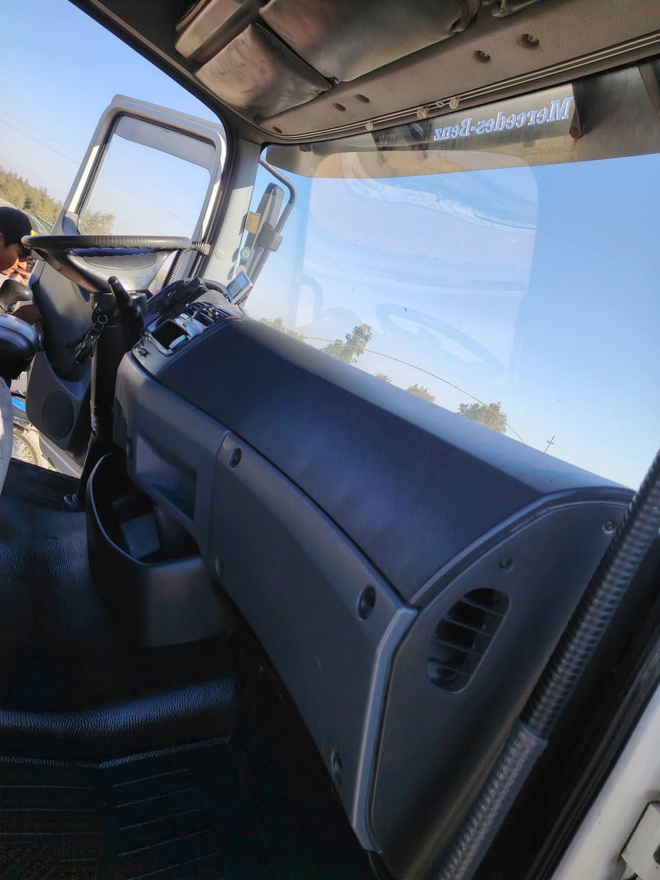 ***********  ***********
