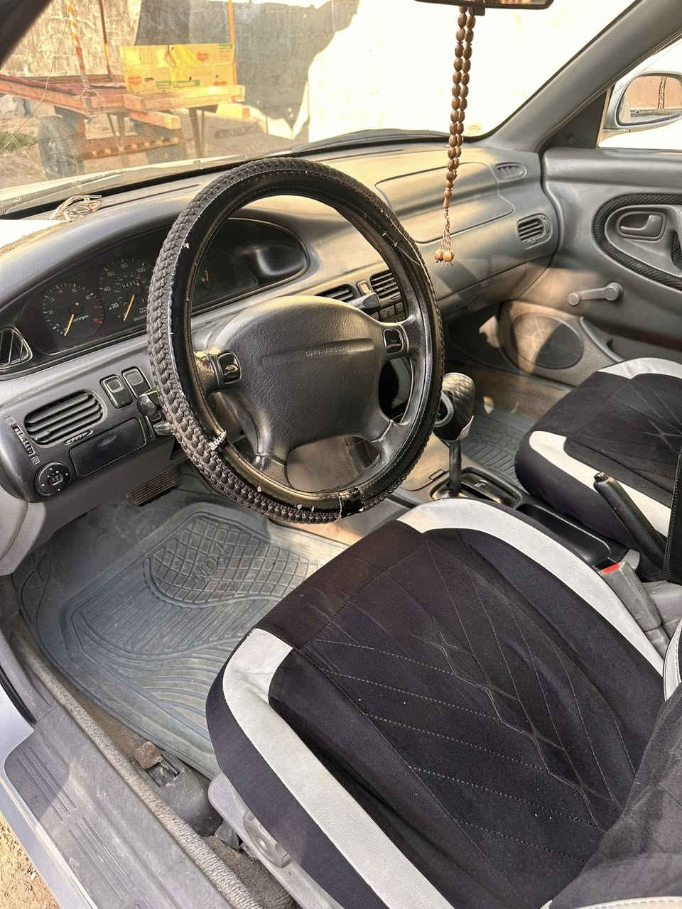 مازدا فاصوليا 95. توماتيك 
 كير محرك شرط بدون صبغ تبريد تدفئة                                          
نينوى 
بدون صبغ وضرر
كير محرك شرط كصة جديدة 
تبريد تدفئة 
سنوية 2027
سيارة نظيفة سعرها 47
مكانها موصل ***********
