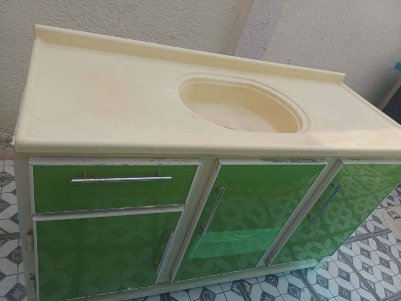 كاونتر مترين وسنك وملحق كل واحد متر ونص رايديهن ٢٥٠ مكاني شامية


**إذا كنت صاحب هذا الإعلان وتريد حذفه لأي سبب، رجاءا أرسل رسالة إلى الدعم الفني**