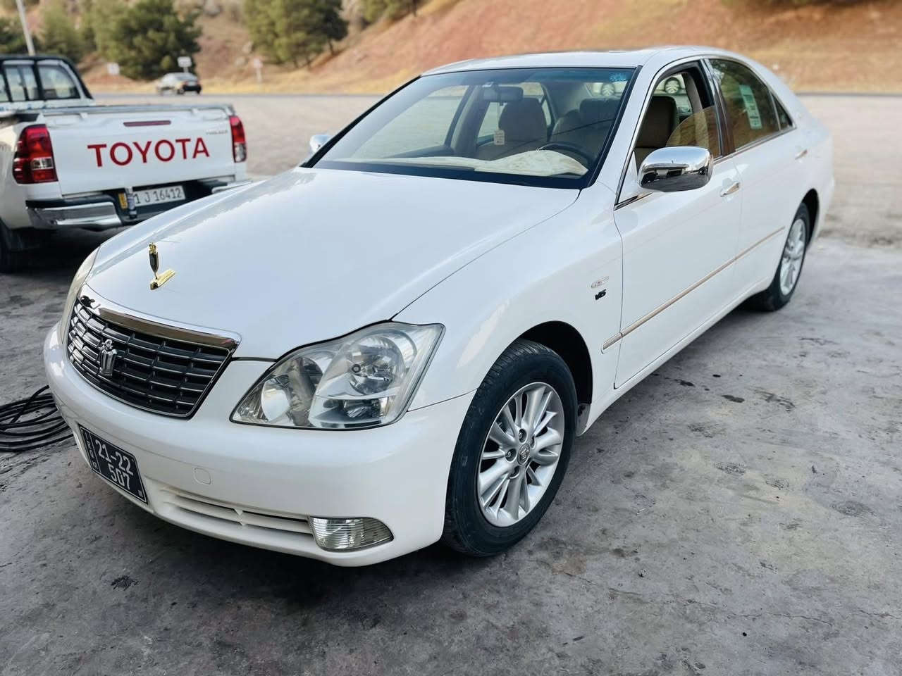 سه ره تا به ناوى خواى گه وره
شانيه ى٢٠٠٧  ساج مه له كى ساغ 
سلايت و دوو دگمه و لايت ناوجه ى كويرو كوشن جلدى دووبه ى
١٨٢ گيرومه كينه گه وره 
بئ جال و بئ شوخت كامل جايز كراوه  
دووبارجه بوياخى ئه وروباى هه يه بى ده عمو ليدراو
سعريشى ٨٢ گه لاو معامه له يه برايانه
گورينه وه ناكه م و ته نها بو فروشتنه 
سه ياره كه به كومينت و جات سه ير ناكريت جه ره س بكه له خزمه تتدام

***********
