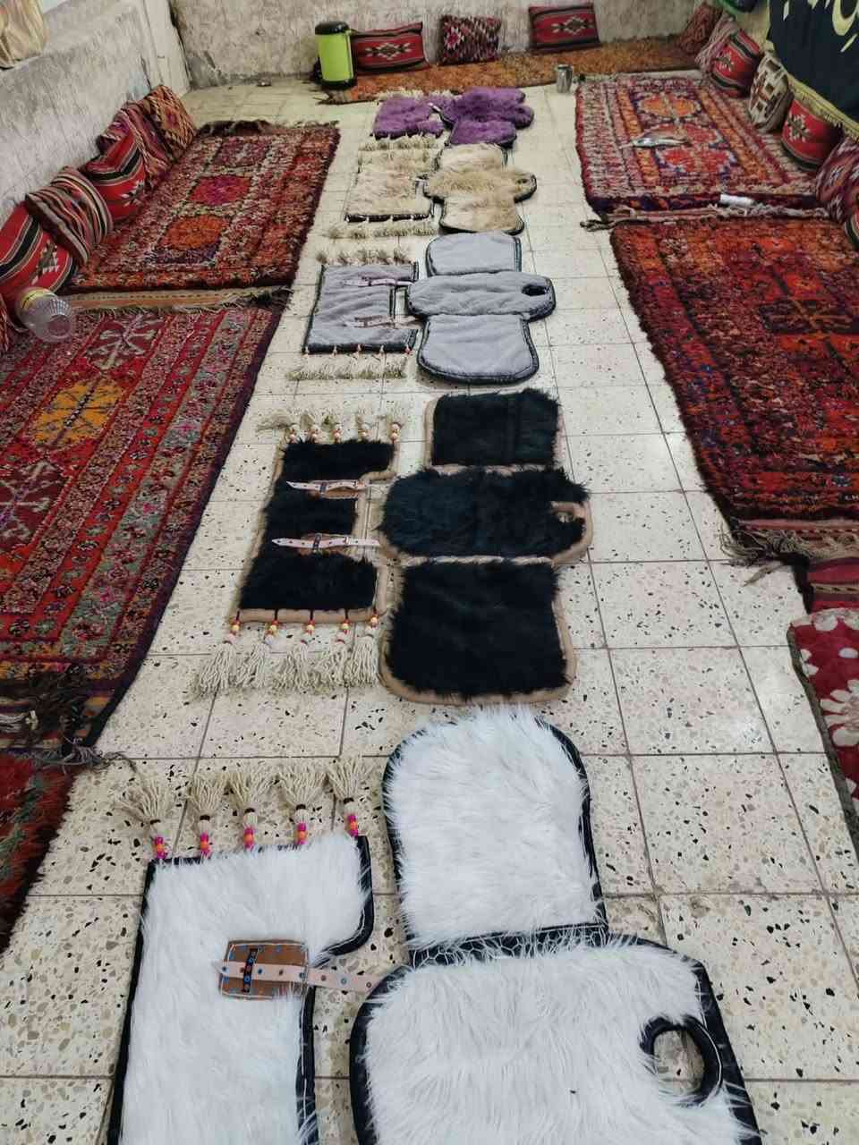 سلام عليكم خيالتنه كباعه شغل درجه اوله كله فرو طلي سعر واحد ٨٥ الف توصيل محافضات موجود ٥ الف مكان العماره ميسان حي رساله شارع ابو سماعات *********** نتصال واساب
