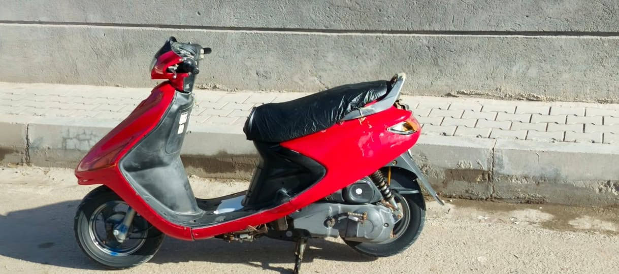 دراجة فراشه مامفتوحه  كله شقاله  بكاني بصره 5 ميل ي ستفسار الاتصال عله رقم ***********
