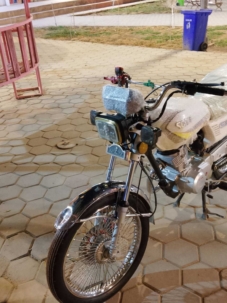 السلام عليكم دراجه اربعه كير تايكر مو ديل24طالعه بل 25شهر 8 سعر 650بيه مجال دراجه نضيفه مكينه ما مفتوح الدراجه دكت هندر وحده الستفسار ***********بي واتساب
