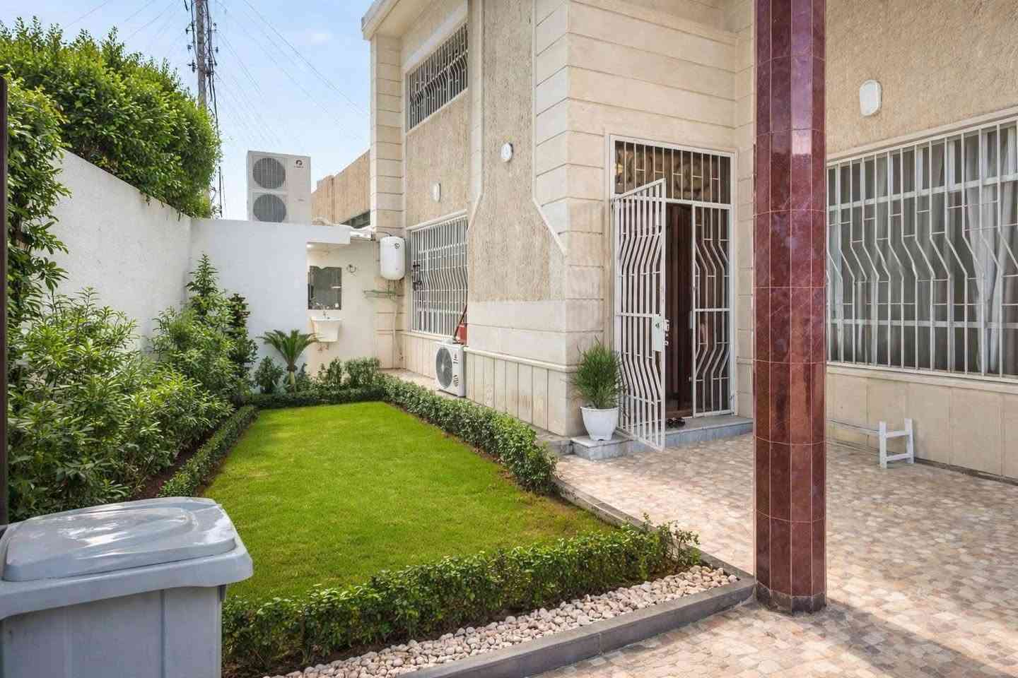 #عقار_للبيع 🏠 

🔶الغدير بداية شارع التوت 📍

🔶 المساحة : 216

🔶 الواجة : 12

🔶 النزال : 18

للأستفسار اكثر الأتصال على الرقم 

‭ 📞 ***********‬
 ـــــــــــــــــــــــــــــــــــــــــــــــــــــــ

#نــســتــقــبـل كافة العروض العقارية 

بيع - شراء - ايجار - ادارة امـلاك - مقاولات عامة🏬

‎‏‎📊كل ماعليك الاتصال أو المراسلة على الصفحة

‎‏‎📍الفرع الاول : الكرادة تقاطع المسبح قرب مصرف المشرق

‎‏‎‏‎زبائننا الكرام بِكُم نَرتقي ونَتشرف بزيارتِكم ونَفتخر بخِدمتِكم
