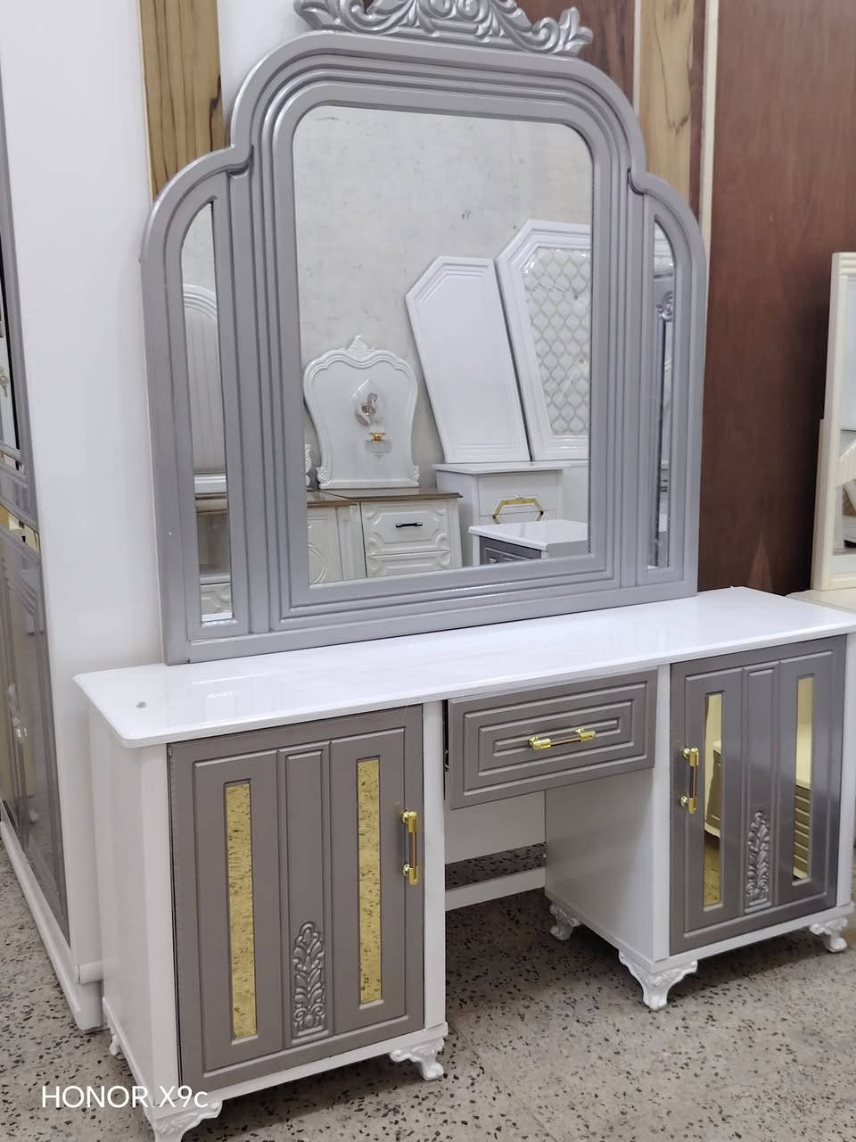 السلام عليكم غرف نوم شغل عراقي تصميم تركي
1⃣مديل جديد ضمن اصباغ الحراري
2⃣ضمان الصبغ والعمل 5 سنوات
3⃣شغل حسب طلب وحسب قياسات الزبون
4⃣مكان بغداد الجديده
5⃣شد ونقل مجاني لجميع محافضات 
6⃣للحجز مراسلة الصفحه


**إذا كنت صاحب هذا الإعلان وتريد حذفه لأي سبب، رجاءا أرسل رسالة إلى الدعم الفني**