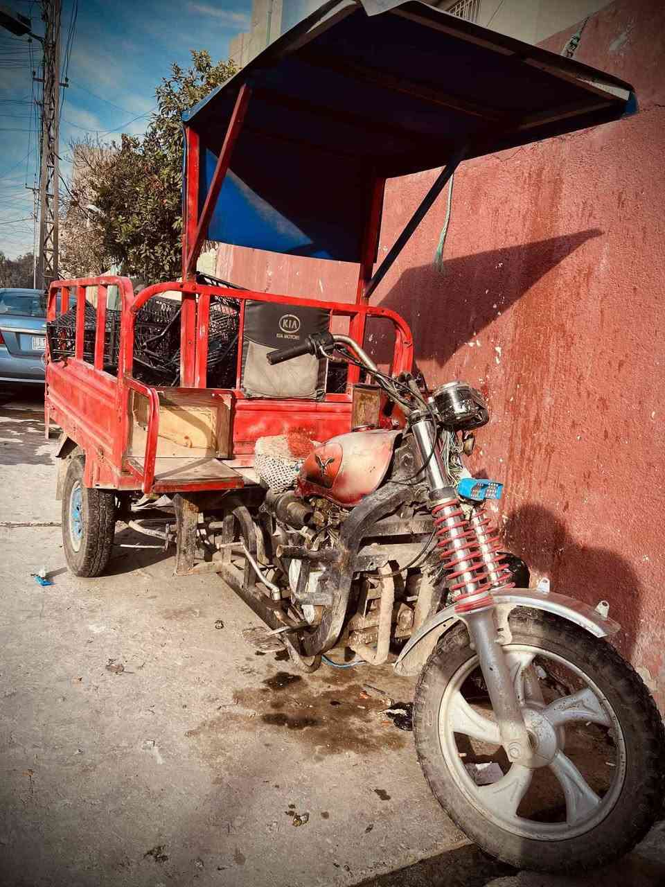 سلام عليكم ستوته مال رزق شغاله كامل العسر 450 وبيه مجال المكان حي عدن ***********
