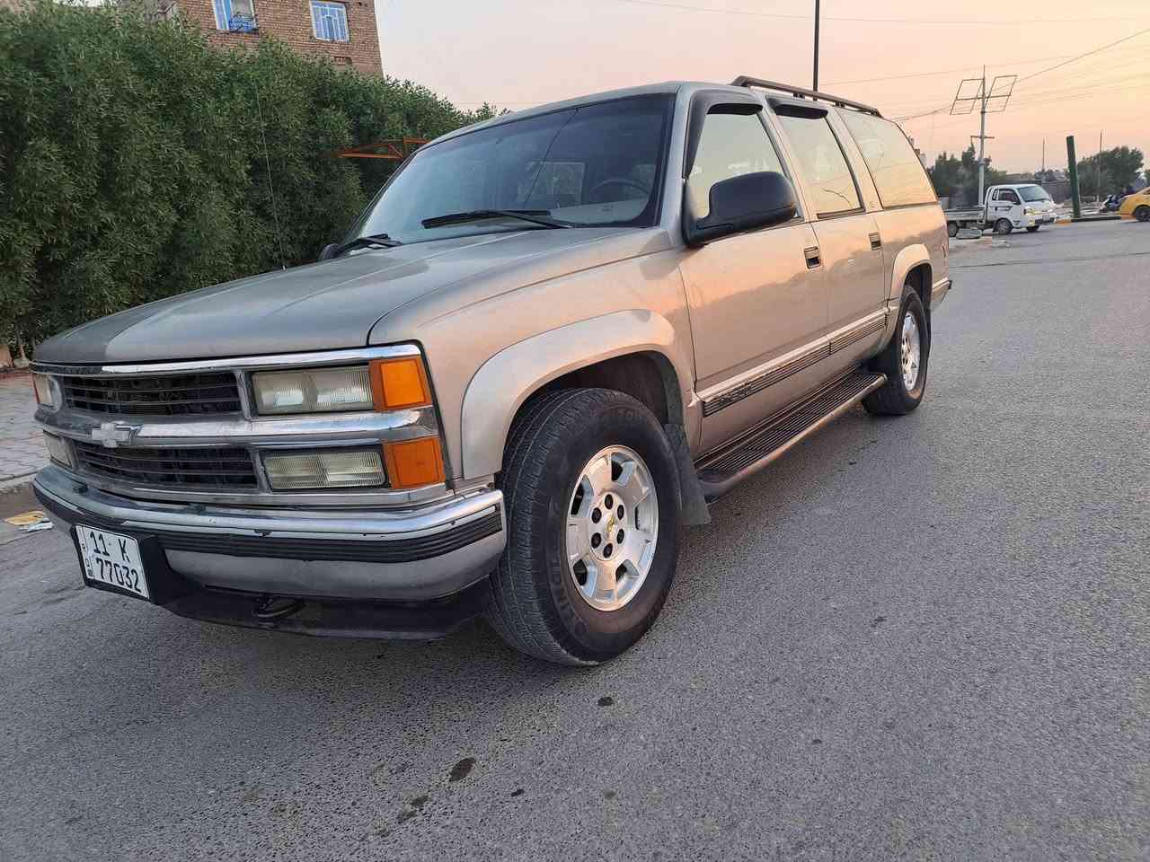 السلام عليكم سيارة جمسي للبيع مديل ٩٩ مكينه ٣٥٠ كير ٧٠٠ بغداد خصوصي رقم دولي سيارة جاهزة العنوان بغداد السعر ٦٧  ورقه وبيه مجال الاتصال على الرقم ***********
