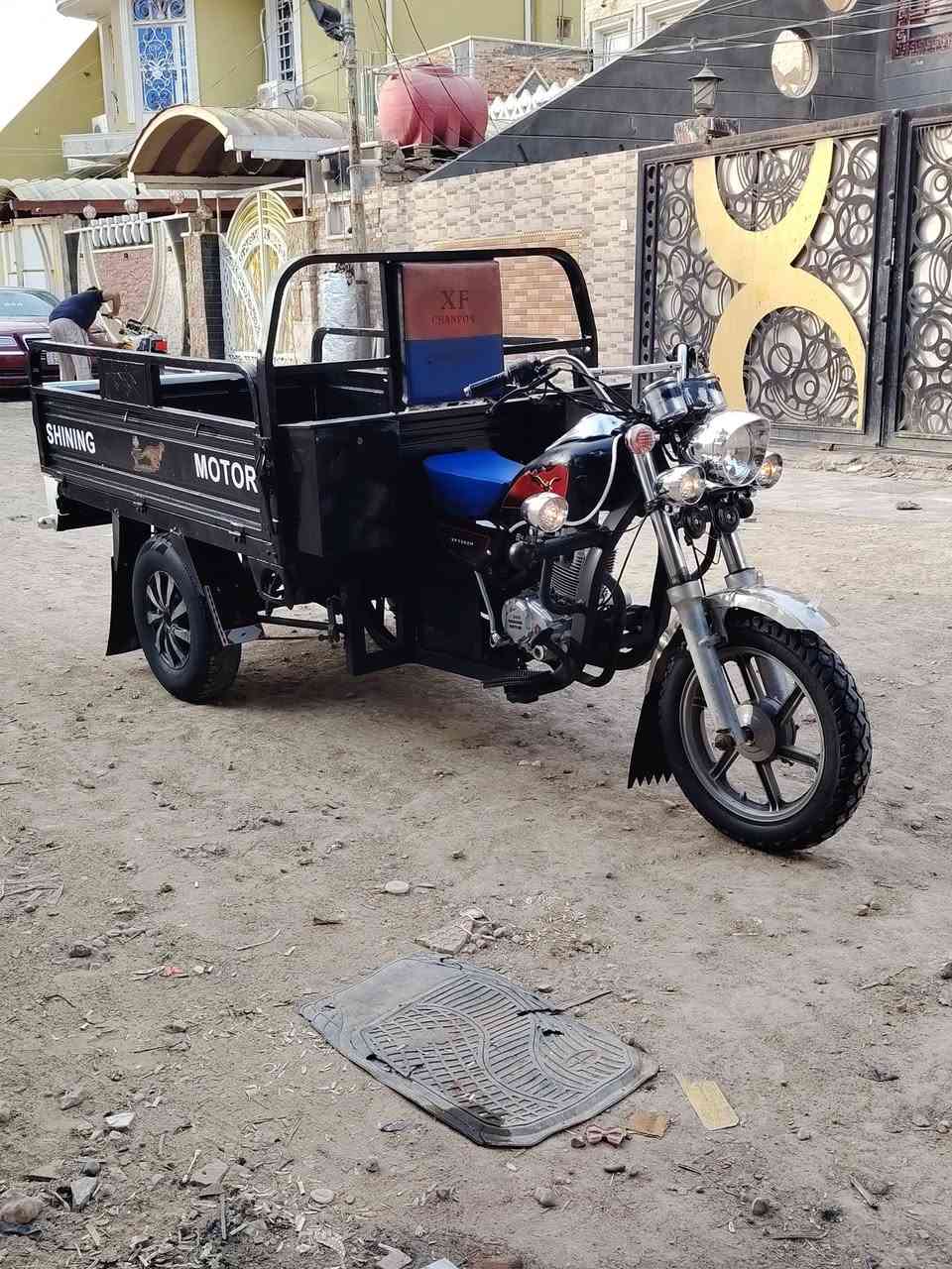 سلام عليكم ستوته للبيع صقر جمره فحل باب أول موديل 2015 بلاد ومكينه 2020 شرط كفاله كهربائيات شغاله دبلات ركبه وشاصي مكفولات مكينه وكير واكسل كفاله بدي مكفول فقط مصبوغ حراري اثار جرد بدي كلاب ورك عالي تخم تاير جوبلس ويل عنكبوت اوراق كامله واصليه نضافه نفس الصوره مكان ديوانيه مركز مكلف بنشر ***********
