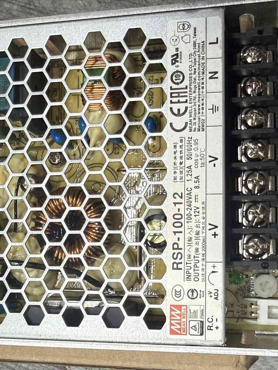 باور سبلاي اربع قطع انطيني بيهن سعر واذا تريد قطعة هم عادي


**إذا كنت صاحب هذا الإعلان وتريد حذفه لأي سبب، رجاءا أرسل رسالة إلى الدعم الفني**