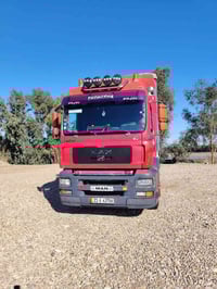 البيع مان موديل 2003محرك بم ونوزل كير وتماتيك مربوطة جادر سيارة مكفولة...