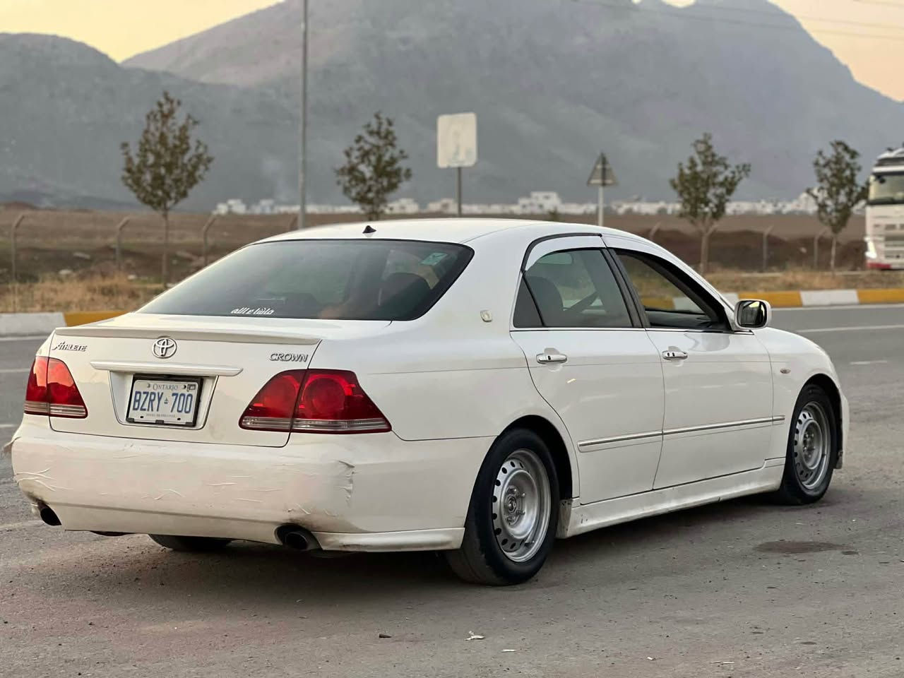 سلام علیکم ئەم شاهینەیەمان هەیە بۆ فرۆشتن مەکینە ١٨٢ دوو دوگمە ناو ڕەش ساج ڕەش ٢٠٠٥ ئەتڵەت بڕاوە بڕاوە بڕاوە تەقە و ڕەقە و کارەبای وتەبریت سارد و گەرم بەشەرت سەقف و حیزام بەشەرت سەقفی وەک شوشەیە نرخی ٤٤ گەڵا و مەجال ڕانیە *********** رانية, السليمانية
