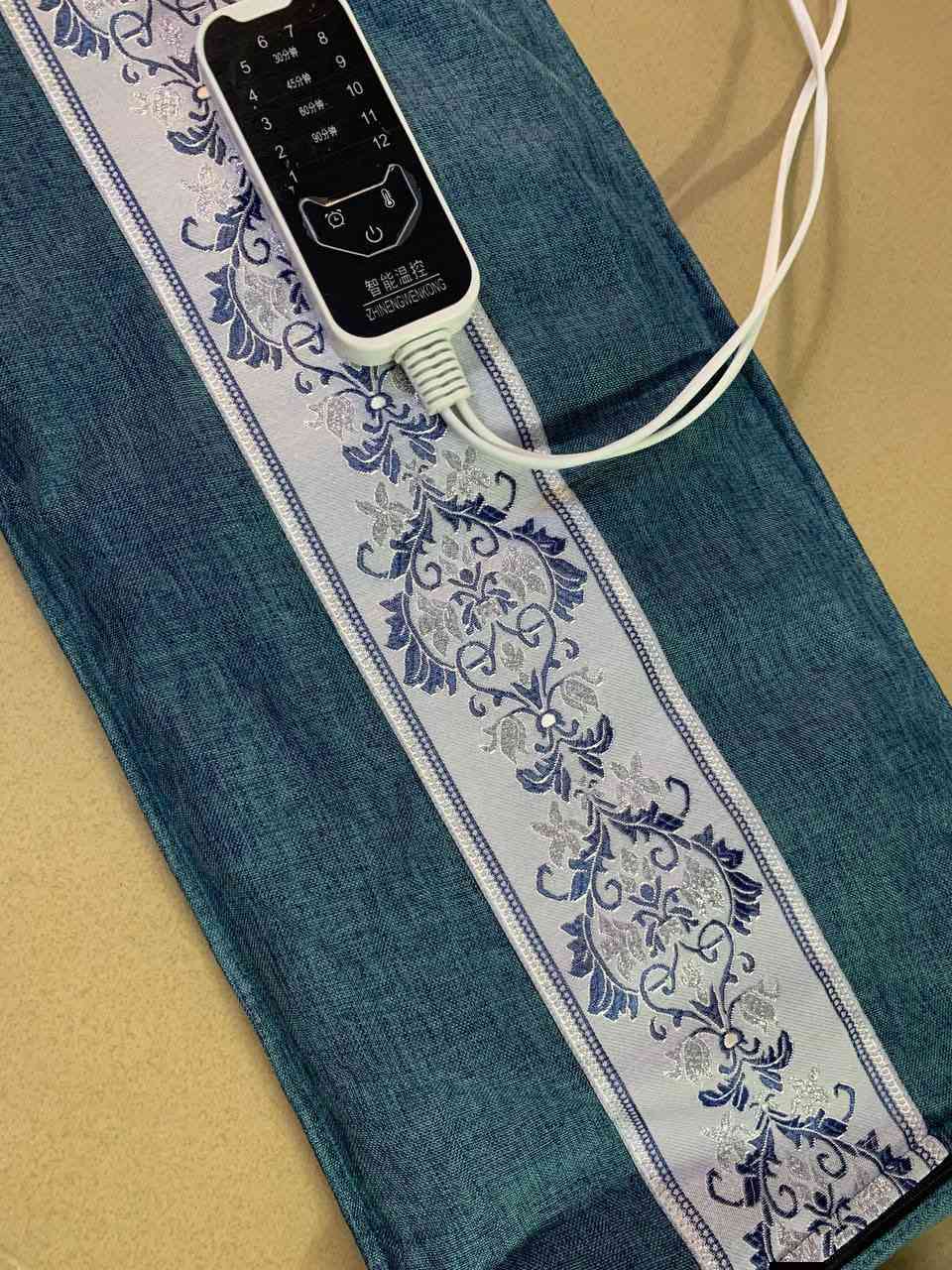 اول تم ٢٥ مع التوصيل
وسادة تدفئة كهربائية (بطانية كهربائية). 
تستخدم للتدفئة وتخفيف الآلام.
تتميز بـ 12 مستوى للتحكم في درجة الحرارة.
توفر إعدادات مؤقت متعددة (30، 45، 60، 90 دقيقة).
مزودة بوحدة تحكم ذكية في درجة الحرارة


**إذا كنت صاحب هذا الإعلان وتريد حذفه لأي سبب، رجاءا أرسل رسالة إلى الدعم الفني**