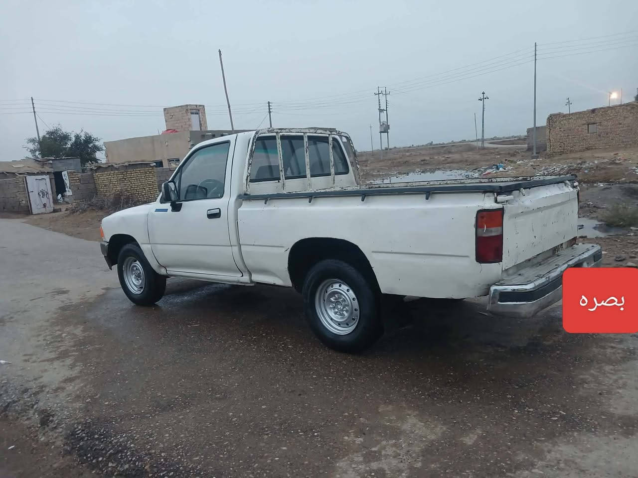 سلام عليكم للبيع بيكم موديل 89رقم بصره نكليزي مصبوقه جماليه مكفوله من كلبه وضربه شاصي بيه خياسات بصيطان حداده جديده تخم تاير جديد كرهبايات كلها شقاله عنوان ميسان ناحيت كميت السعر 33وبيها مجال ‏‪0780 785 5631‬‏
