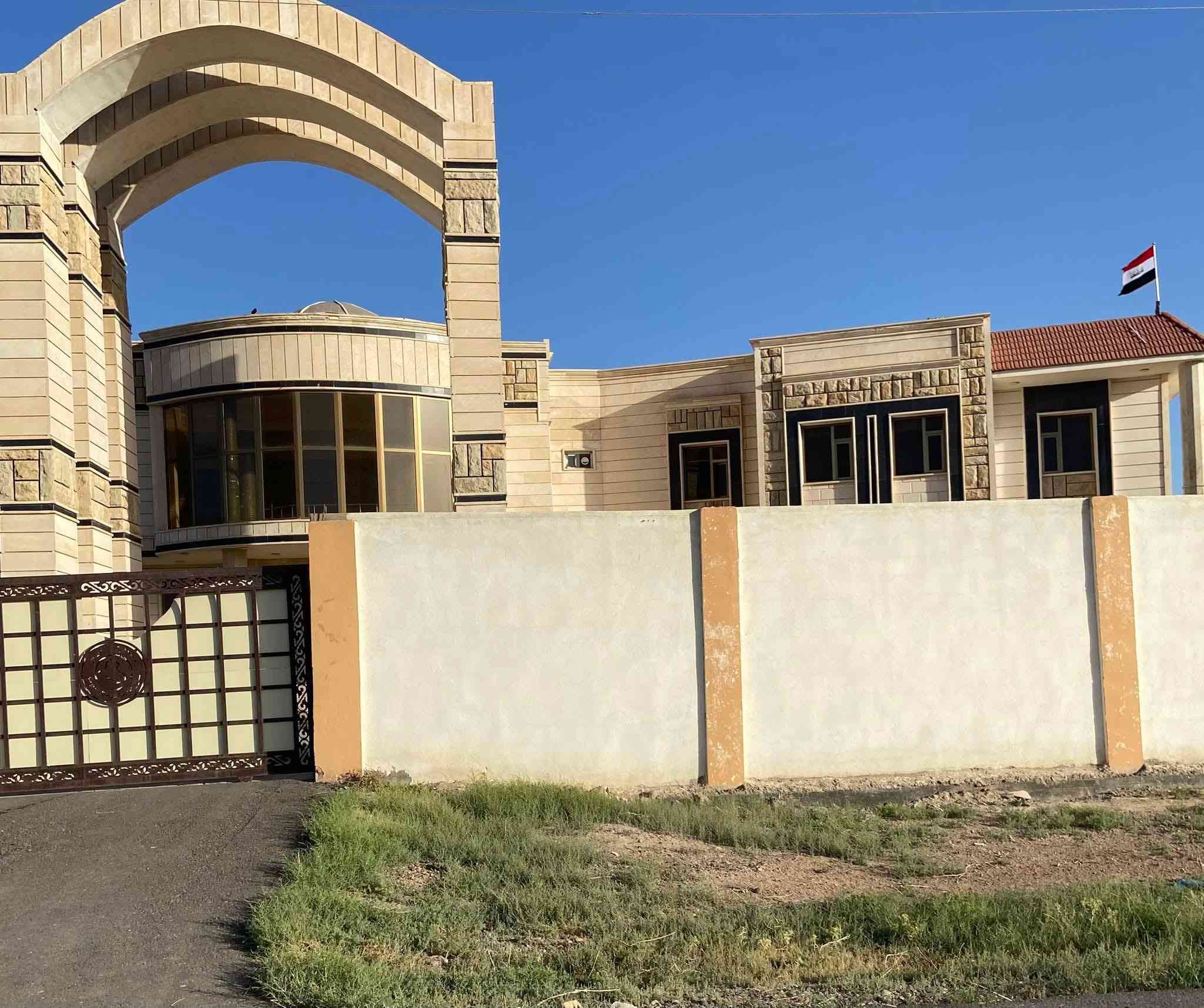 🔥 أحسن ما تاخذ 50 متر بـ15 مليون داخل بغداد، أني أنطيك 300 متر بـ14 مليون فقط 🔥
📍 ضمن بغداد وبموقع مميز
🏡 300 متر بجانب سبع البور
⏱️ وتبعد عن الكاظمية 20 دقيقة فقط

✅ المنطقة مخدومة ومتوفر بيها:
🏢 مديرية ناحية الخيرات
🏛️ بلدية
⚡ كهرباء

✨ فرصة ممتازة للسكن أو الاستثمار ومستقبل المنطقة بصعود مستمر

📌 العنوان: بغداد – التاجي
بجانب سبع البور – منطقة مطره وسماده

📞 للاتصال والاستفسار:
***********

#عقارات_بغداد #التاجي #سبع_البور #الكاظمية #اراضي_للبيع #بغداد #استثمار_عقاري #طابو #عروض_عقارية #مطره_وسماده
