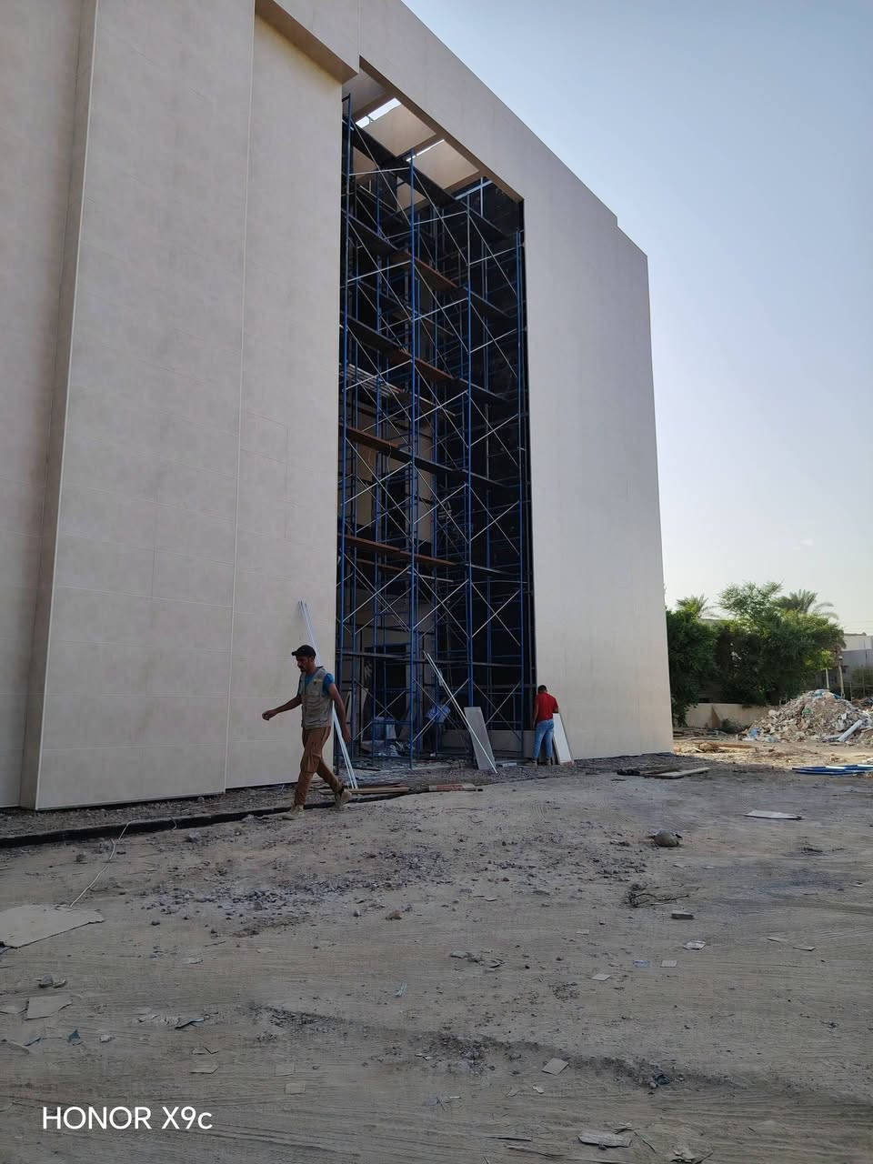 نقدم لكم أفضل خدمات الكهرباء الحديثة للبيوت والمشاريع:
🏠 تأسيس كهرباء جديد كامل
💡 إنارة حديثة (سبوت لايت + بروفايل ديكور)
🔧 صيانة وإصلاح الأعطال الكهربائية
⚡ فحص وتعديل الشبكات الكهربائية
🏡 شغل نظيف وسريع وبأسعار مناسبة
📍 نغطي جميع المناطق
📞 للحجز والاستفسار: ***********
