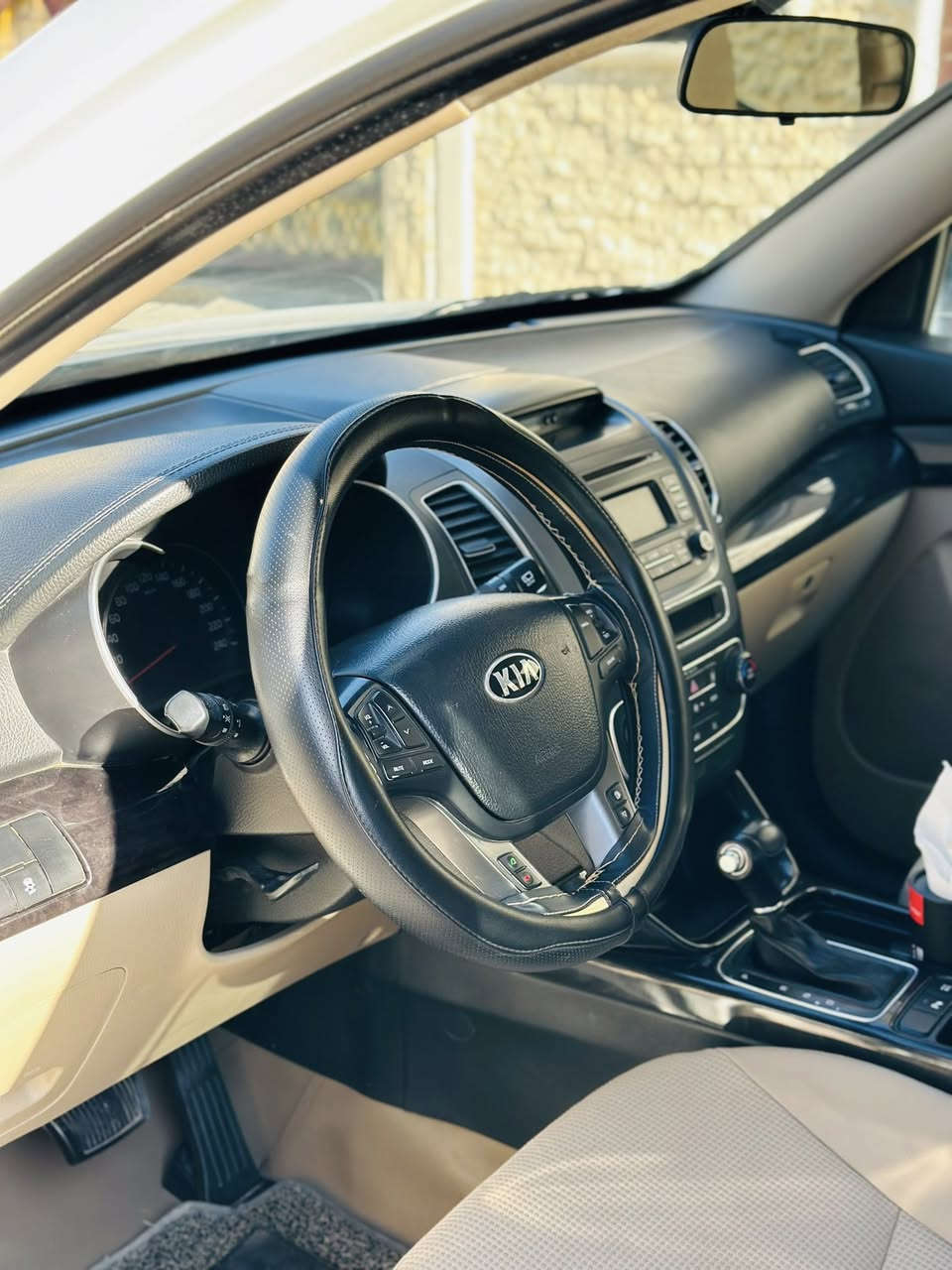 السلام عليكم كيا سورنتو 2014كفاله 4سلندر عامه السياره سبعه راكب 3قطع تبريد حداديه جديده طخم تاير لايتها لد سياره ماشيه 90الف رقم ذي قار سياره احلى من الصور  مكاني ناصريه الشموخ رايدها 178وبيها مجال تفاصيل اكثر اتصل وبلخدمه ***********
