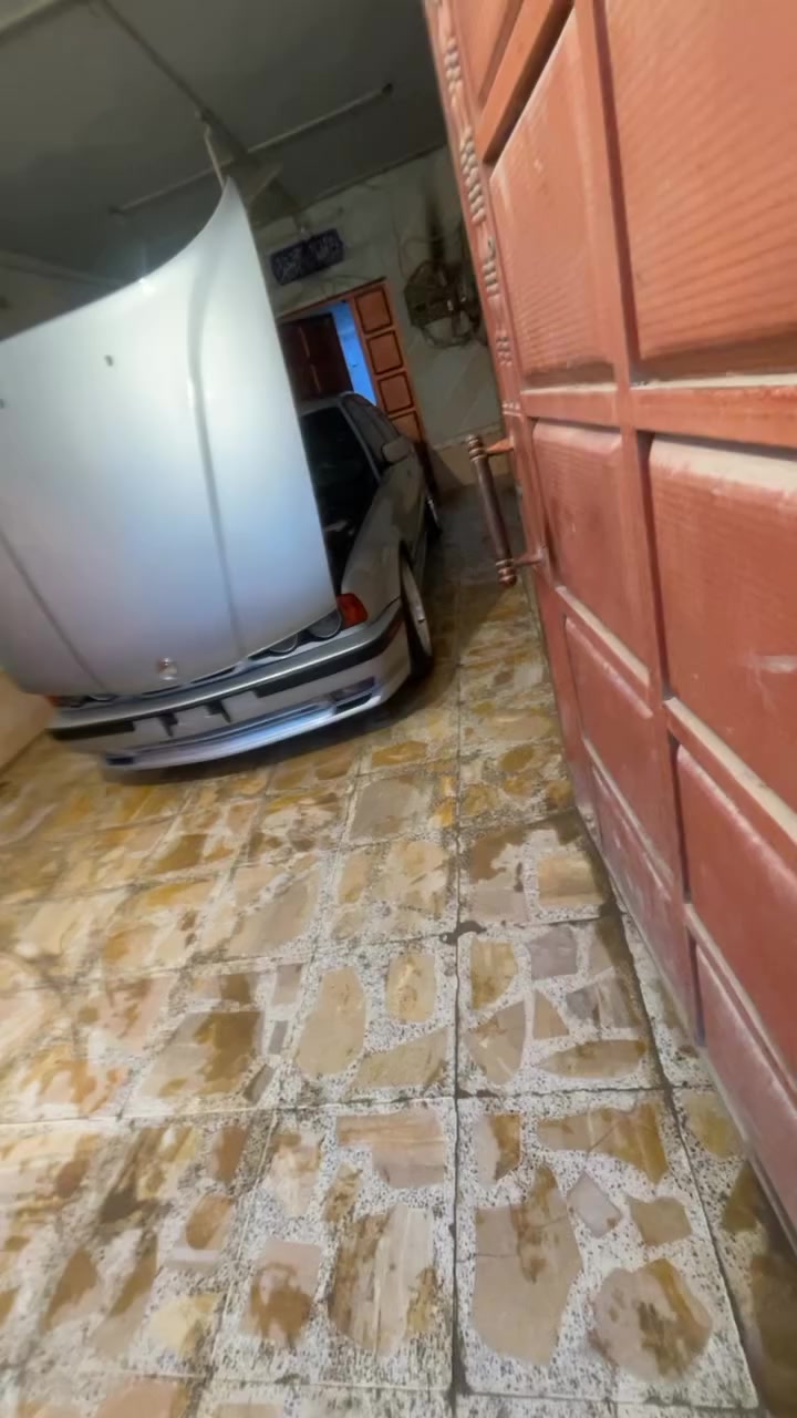 مرحبا على جميع العشاق هاي لقطعه المميزه 540 اصل وفصل وكير عادي سياره دخول جديد ومديل ٩٥وكلها ام اصل رقم جديد وبسمي ***********
