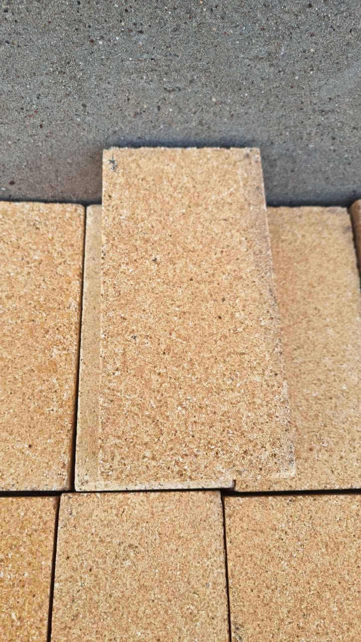 310 به ردی ده بانی سمونی حجری زۆرخاوێنن دوڕوه        korik *********** أربيل, العراق
