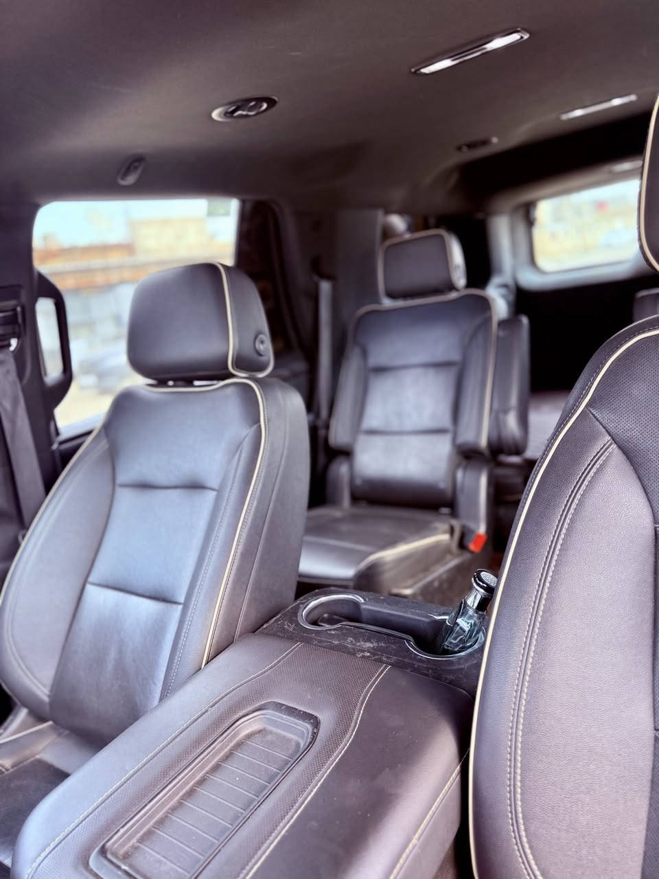 للبيع تاهو موديل 2023 بريمر 
مكينه 5300
كفاله عامه سياره 
فول مواصفات بريمر 
وارد امريكي 
رقم أربيل ب اسمي 
ماشيه 43
جاهزه بدون نقص 
سعر 485
مكلف بل نشر 
***********
مكان ناصريه
