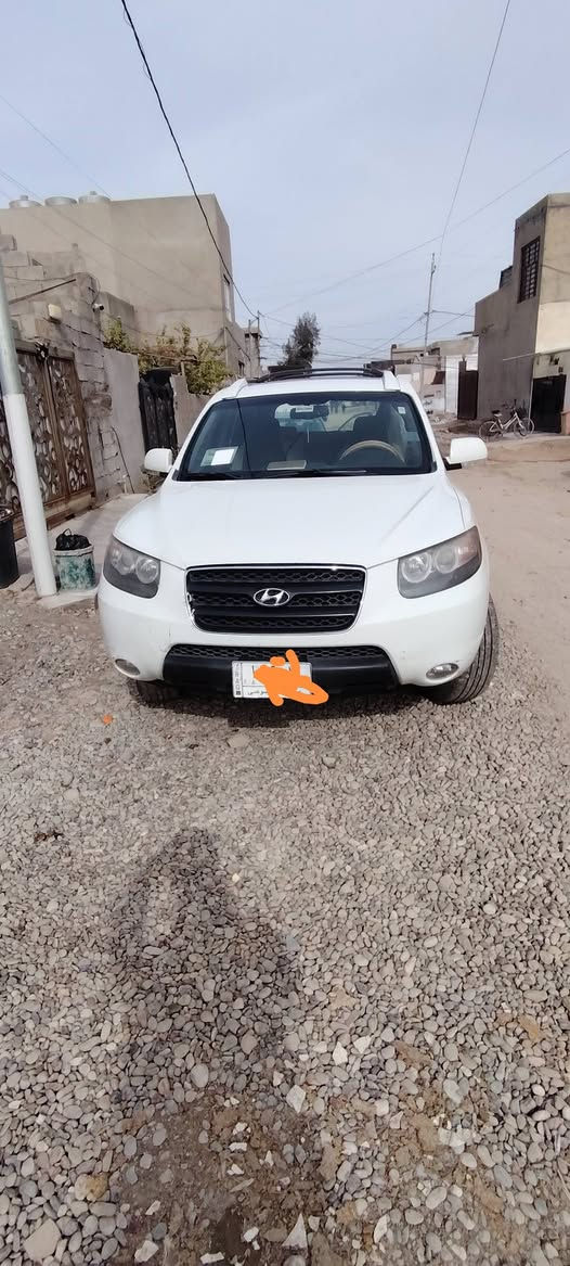 السلام عليكم.. سنتافي 2009 خليجي 6 سلندر قطرة صبخ ما بيهَ محرك كير شرط  سبعة راكب ثلاث قطع تبريد ماشية 149 رقم كركوك أ  ٣ أرقام
***********
