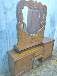 غرفة أخشاب صاج • مستخدمة نظيفة • توصيل داخل بغداد