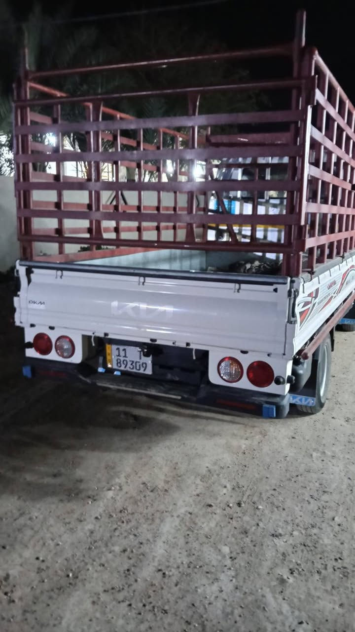 محجر البيع مال فحل هوه ودعاميه مال شركه السعر ٦٥٠ وبيه مجال حك جيه بس عنواني اليوسفيه رقم تلفوني
***********
