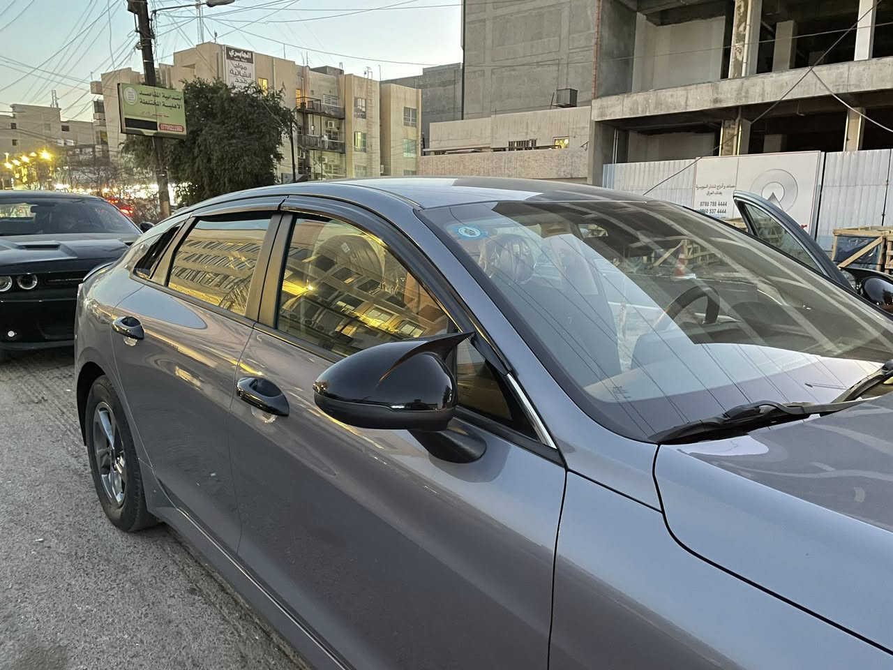 السلام عليكم
للبيع
Kia K5  2022 . 1.6 TURBO

حجم المكينه : 1.6 تيربو ،✈️

ماشيه 70 الف  

مواصفات نص فول 

اللون سلفر 

مواصفات 

بصمه

قياده ذاتيه ؏ الخطوط السريعه

هاند بريك بصمه

تشغيل عن بعد 

مثبت سرعه 

نضام ABS

مانع انزلاق حساس أطارات 

بك لايت ليد

شاشة

كامره دوارة

رادار جانبيه

مراقبة النقطة العمياء

رادار الخطوط البيضاء 

لايتات ‏3 عدسات

نضام قياده أيكو + سبورت +سمارت +نورمال

بلوتوث + aux + usb

فول تحكم ستيرن

كير أوتو + عادي

ستيرن حرف. Led D +  زينون

توقف ذاتي عند الرجوع

صندوك بصمه

‏AUTO HOLD

تصميم خارجي رياضي

نظام الملاحة

مصابيح خلفية LED

مصابيح ضباب LED

لاسلكي Android Auto 

حادث جداً بسيط جاملغ خلفي بارد فقط بدون صبغ
السعر $180 
مكان السيارة بغداد الكرادة
***********
