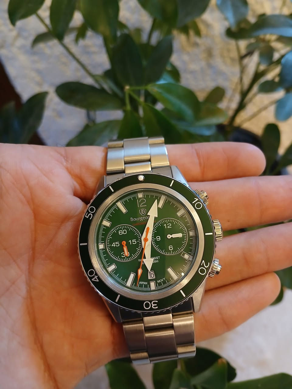 السلام عليكم  
Bourgeonner 🇯🇵🇯🇵 
ياباني اصلي 
من شركة وخط ( Seiko Epson ) 
كوارتز 
قفل بحري 
طوق دوار 
لامينوس 
قطر الساعة 41 mm 
200 متر تحت الماء 
السير من الفولاذ المقاوم للصدأ 

السعر 120$


**إذا كنت صاحب هذا الإعلان وتريد حذفه لأي سبب، رجاءا أرسل رسالة إلى الدعم الفني**