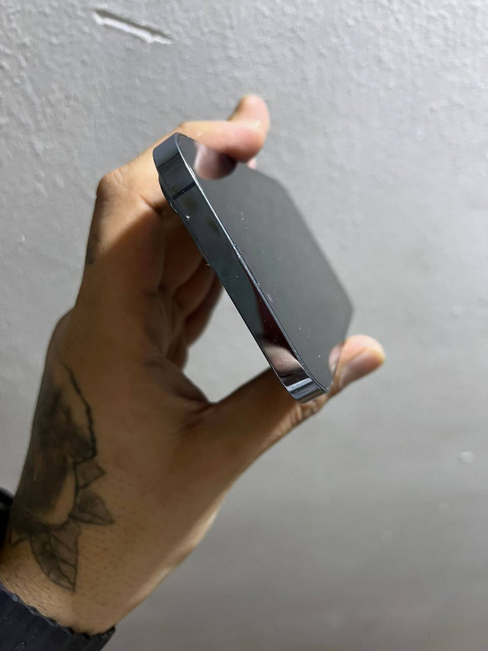 ايفون 13 برو ماكس اذكره 128 بطاريه 81 كله بلادي بس ضهر امبدل أصلي جهاز زلغ مابي كلش نضيف السعر 600 وبي مجال عنواني بغداد بلديات الاستفسار واتساب ***********
