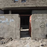 بيت للإيجار • قرب مدرسة شمس العراق