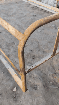 للبيع سقيفة مال كية بنكو جاهزة السعر ١٠٠الف مكان بغداد الحرية٠٧٧١٠٨٦٩١...