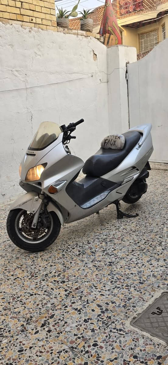 فورزه 0️⃣ 6️⃣ سويج 
فحل دراجه كامله مابيهه نقص 
ستان كهربائي حساس ازدحام
اي بي اس كهربائيات شغاله 
مكاني بغداد *********** 
السعر ٧٥٠ الف
