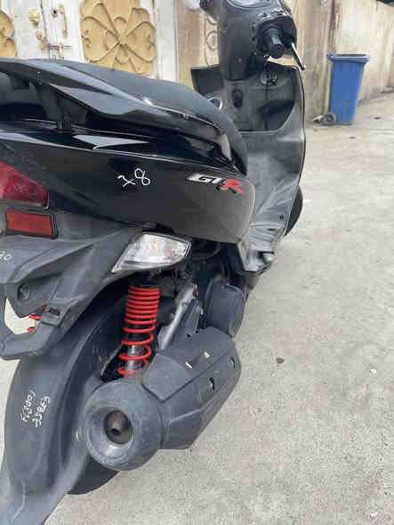 سلام عليكم دراجه جي تي آر مال رمبه نازله بشهر ٧بيهه ضربه خفيفيه بل بجم للبيع السعر ١مليون وبيهه مجال بصيط التصال 
***********المكان بغداد
