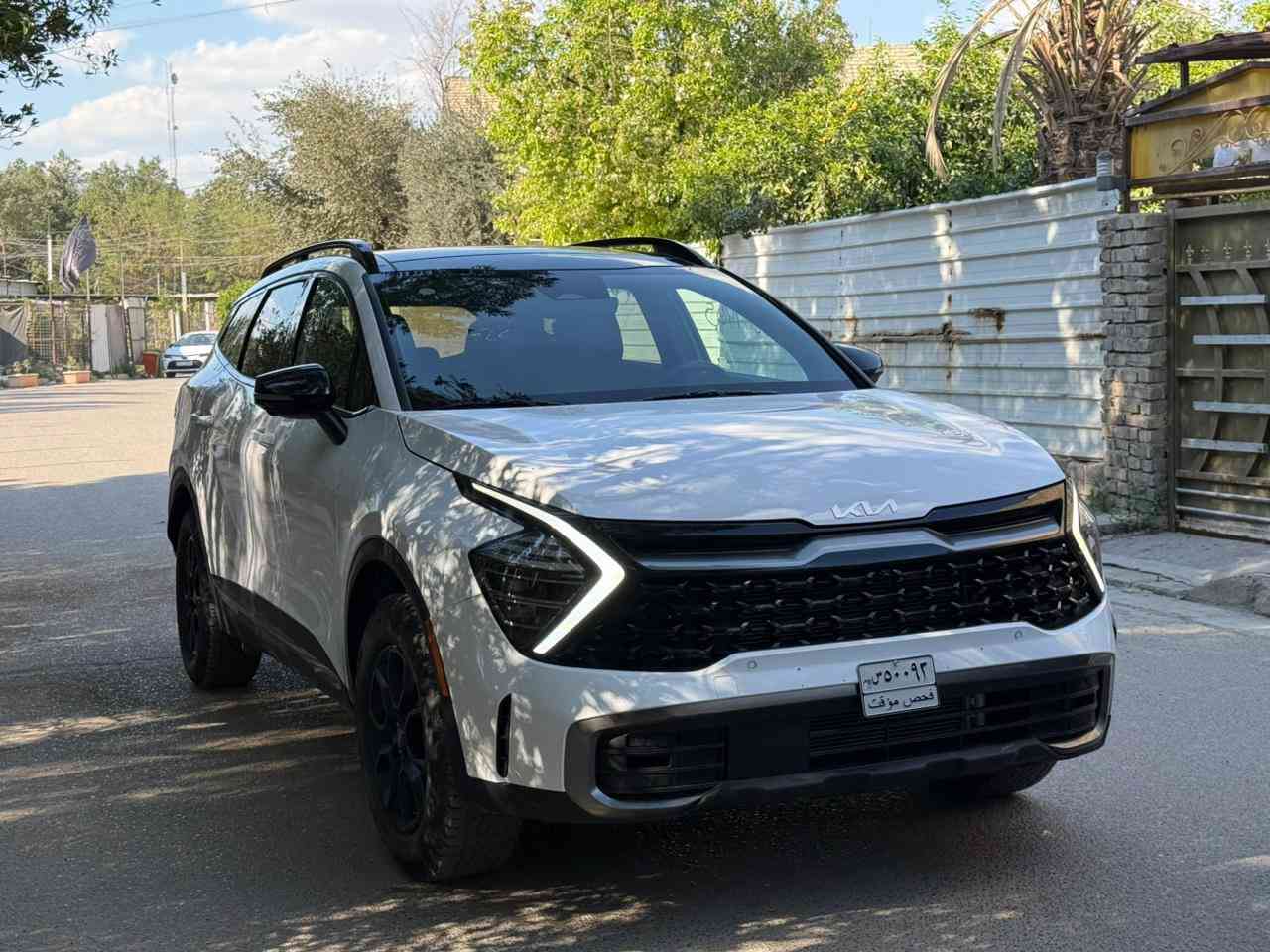 السلام عليكم سبورتج فول اكس ابرو ابرستيج2024
تبديل >جاملغ فقط 
حره بسمي بدون ارقام بيه رقم فحص مؤقت
ماشيه> 8 ميل فقط 
مواصفات >كشنات تتفئه تبريد + كشنات خزن+ 2كشنات كهرباء ⚡️ + شاحن لاسلكيه + نضام ترحيب + تشغيل عن بعد + 5 كامرات+ كامرات محيطيه + بنرامه + حساسات امامي خلفي + صندوك كهرباء ⚡️ + بعد هواي مواصفات ما ذاكرهن >
السعر (190) بيهة مجال قليل
العنوان بغداد الزعفرانيه
الاتصال ***********
