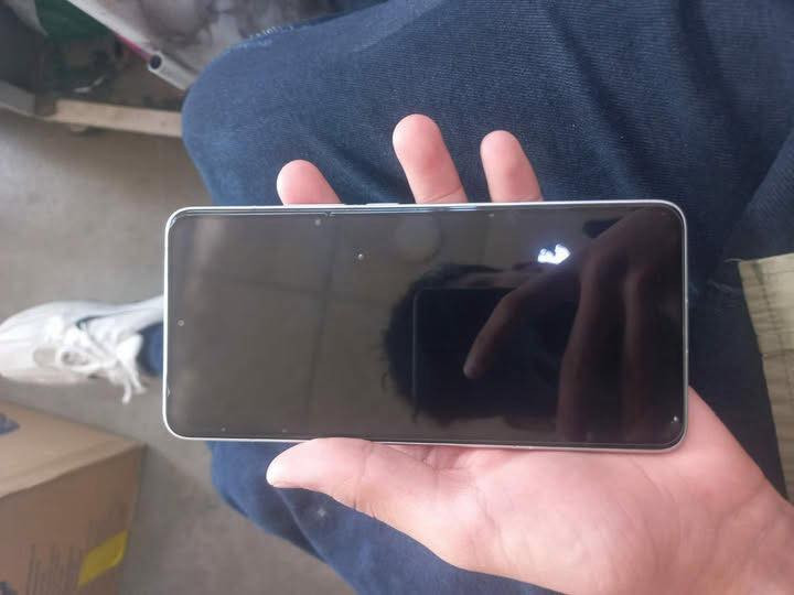 سلام عليكم
بوكو F6 برو الجهاز وترر نضافه 100%

ذاكرة ٥١٢ كامل ملحقاته موجوده شاحن كفر وكارتونه 

الجهاز مستخدم شهرين نضافة كدام العين 

سعر ٤٠٠ بي مجال بسيط ،


**إذا كنت صاحب هذا الإعلان وتريد حذفه لأي سبب، رجاءا أرسل رسالة إلى الدعم الفني**