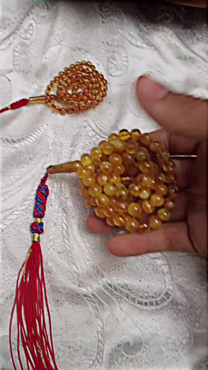 ***********
