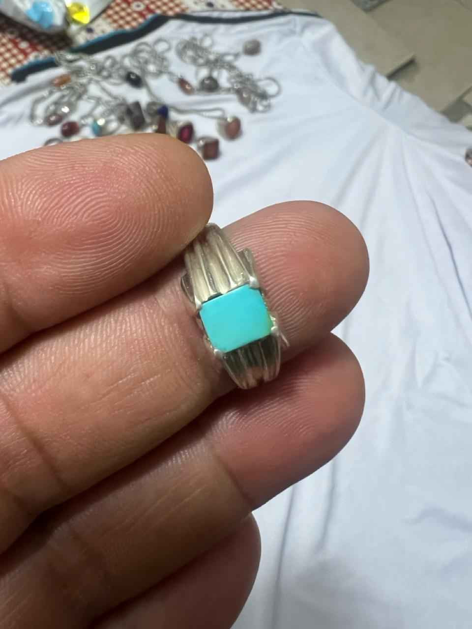 خاتم فضه متوج بحجر الرضوي نيشابوري السعر ٤٥الف عنواني البصره قضاء شط العرب التنومه للاستفسار الرجاء مراسلة الصفحة البصرة, العراق


**إذا كنت صاحب هذا الإعلان وتريد حذفه لأي سبب، رجاءا أرسل رسالة إلى الدعم الفني**