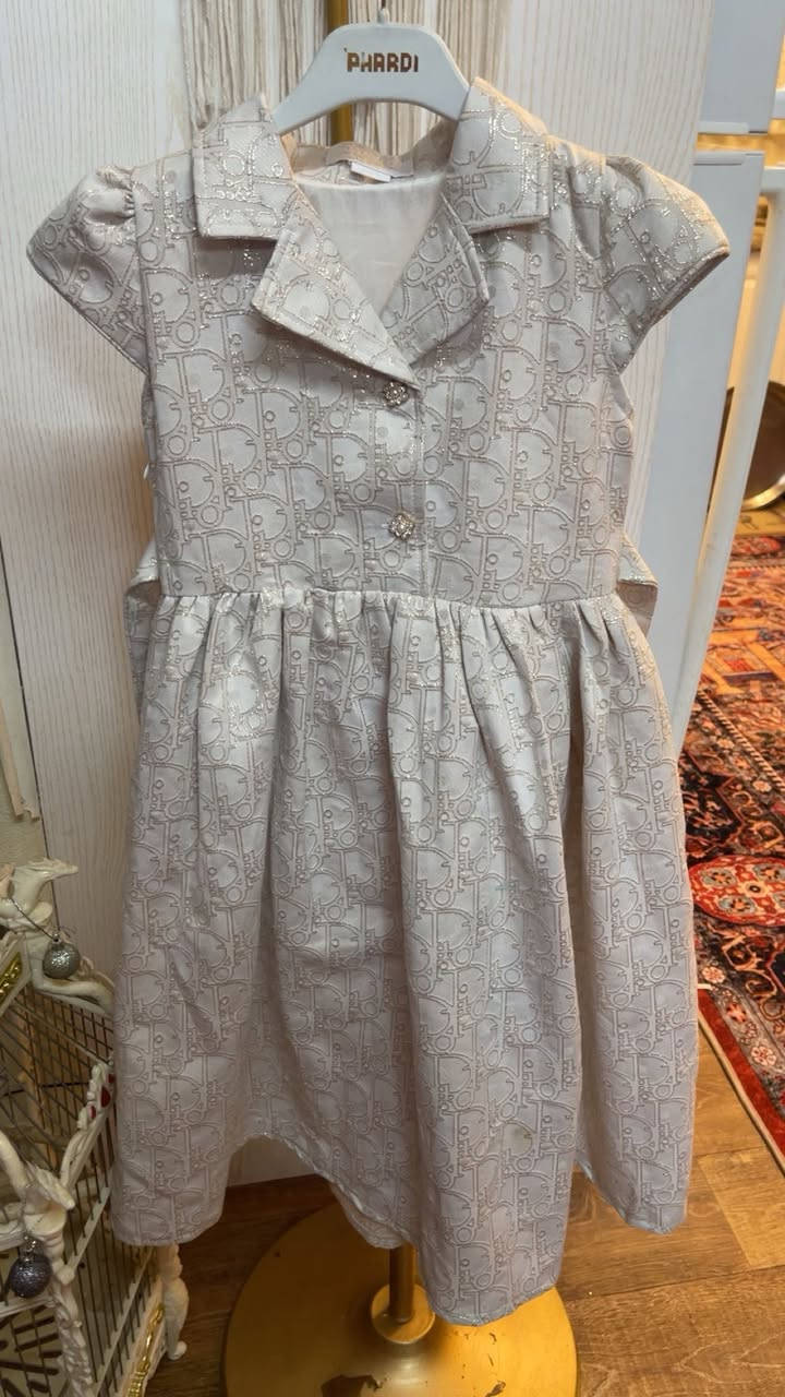 بضاعه جديده من الفساتين البناتي 🌺


**إذا كنت صاحب هذا الإعلان وتريد حذفه لأي سبب، رجاءا أرسل رسالة إلى الدعم الفني**