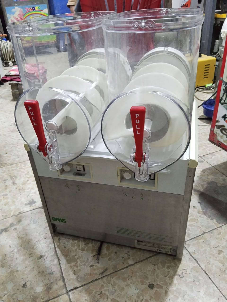 ماكنه الزبري ابراص 
نوع لايطالي

شغاله اي نقص مابيه

سعر 8$ وبيه مجال 

***********
