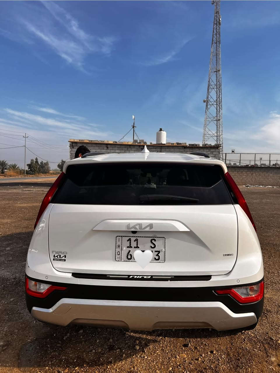سلام عليكم
كيا نيرو 2024 هايبرد 
حادثهه جاملغ امامي 
وبارد شوية باب الصدر 
السعر ب 170 وبيهه مجال 
للاستفسار ***********
