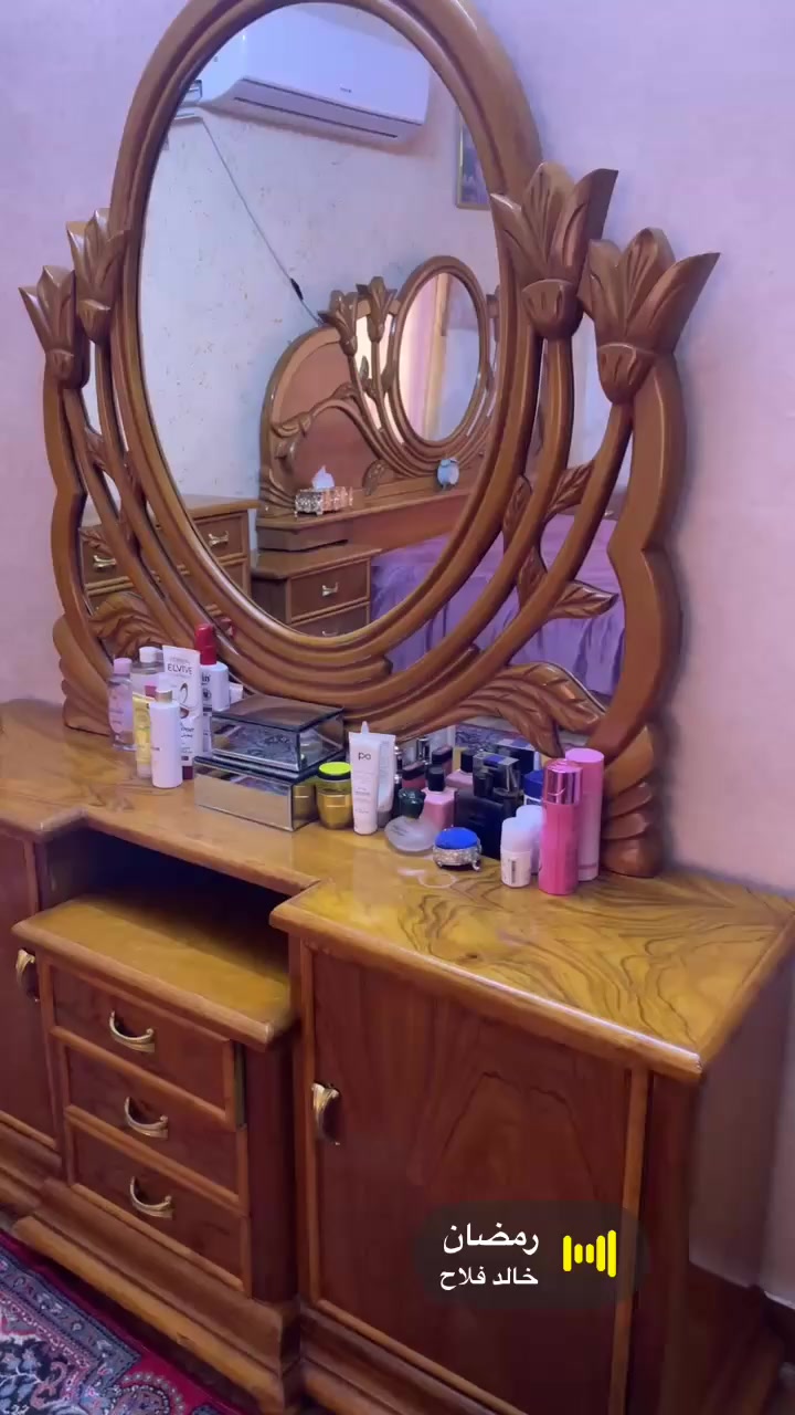 السلام عليكم 
غرفه اخشاب  صاج عراقي  تسكام  درجه اولئ مابيها  اي ضرر كنتور ٦ ابواب ملحق   جربايه وكومديات وزاريه كنتور بابين ميز مرايه مجرات وميز تلفزيون  بسعر مناسب جدا   
مكاني الشعله شارع ٦٠
للاستفسار راسلني خاص


**إذا كنت صاحب هذا الإعلان وتريد حذفه لأي سبب، رجاءا أرسل رسالة إلى الدعم الفني**