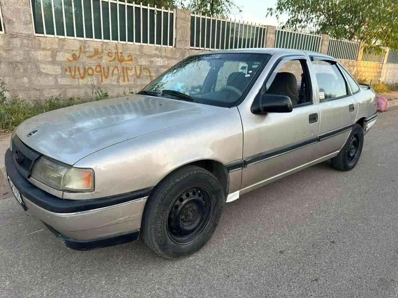 اوبل فكترا حجم 2.0 
كير اوتماتيك 
دفتر بانزين
سياره باسمي تحويل شوكت متريد
رقم سليمانيه
كهربائيات كله شغال 
تدفئه
باور ستيرن 
الضرر : معجون اسفل باب السايق
وضربه بل بك لايت بسيطه 
السعر 39 وتحياتي للجميع 
مكاني كركوك ساحه الاحتفالات 
*********** Colombo, Sri Lanka
