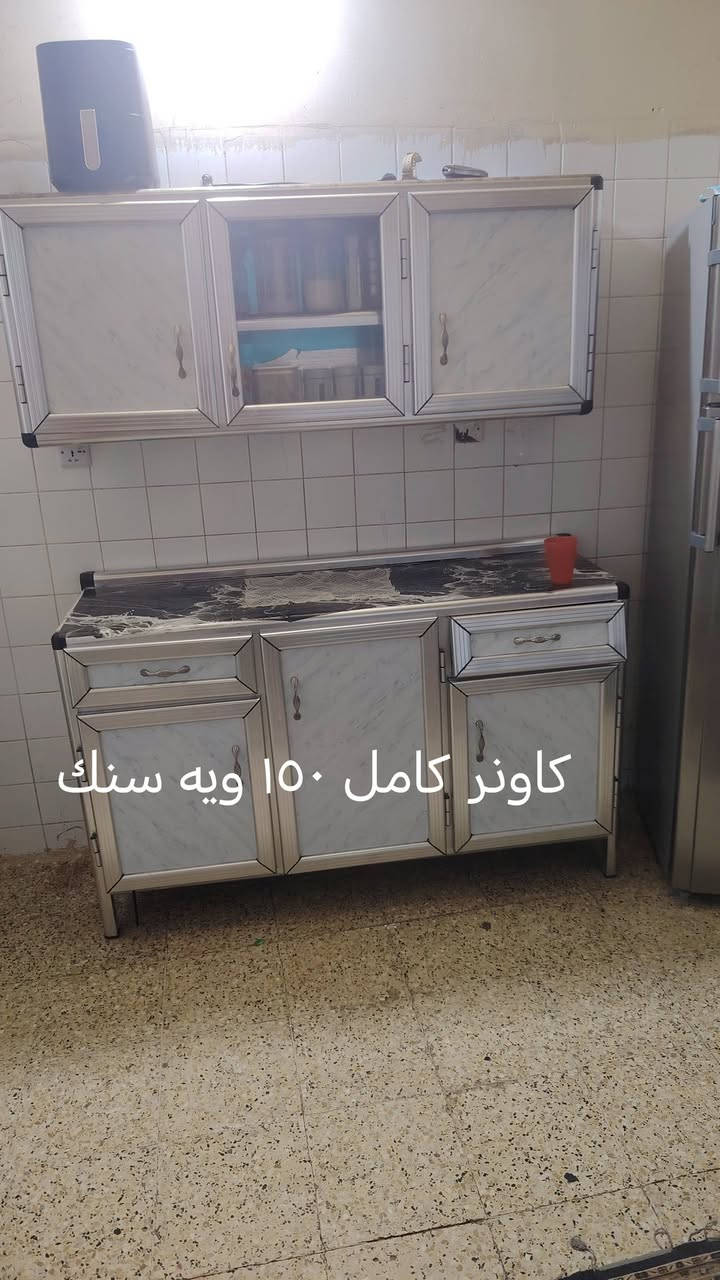 السلام عليكم عندي غراض بيت كامل للبيع العنوان الراشديه سبعه نيسان الشراي يجي يشوفهن ونتفق وبيهن مجال للشراي
***********
***********
