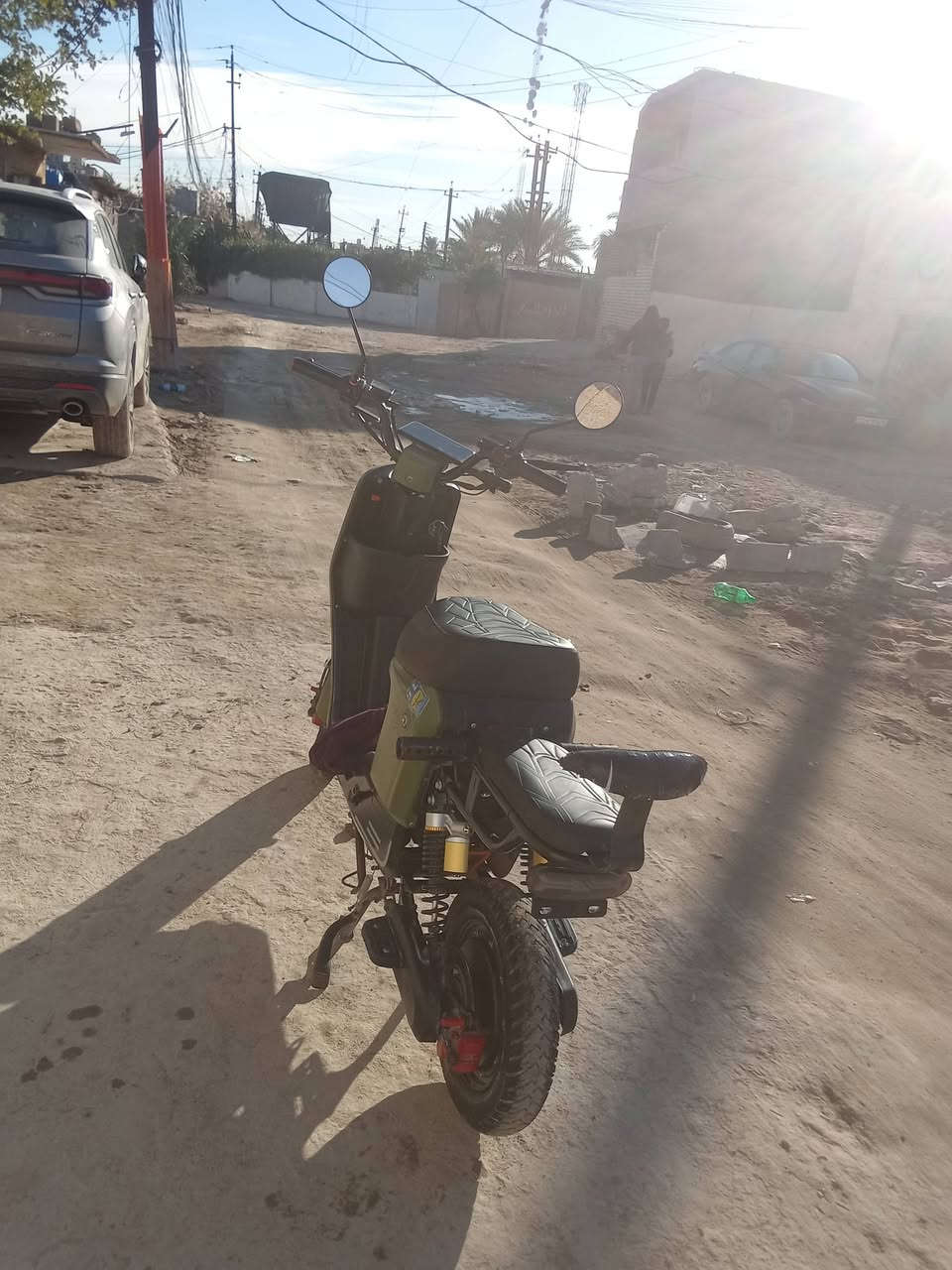 السلام عليكم دراجه شحن للبيع موديل 25 دراجه نظيفه بصمه كارت سويتش تشغيل عن بعد دراجها دراجه بيها بس الشاشه محترقه فقط بغداد المشتل الساعه 400 
*********** متواجد واتساب
