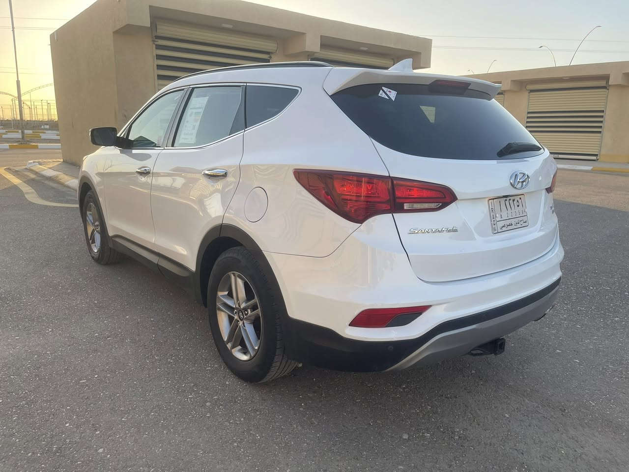 السلام عليكم
للبيع 
هونداي سنتافيه 
2018 وارد امريكي 
ضررها باب السايق مبدل 
رقم صلاح الدين تحويل مباشر صاحبها بديرة 
محرك 4 سلندر 
جاهزه السياره 
سعرها 138 وبيهه مجال لشراي 
الاستفسار ***********

معرض سالم التجاري/الانبار/حديثه/الحقلانيه 
قرب محطة تعبئة وقود الحقلانية
