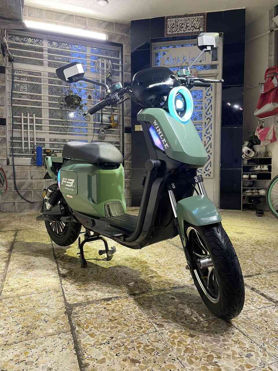 السلام عليكم دراجه شحن F3 الدراجه جداً نضيفه مثل ما واضح بل صور الدراجه مفتاح وبصمه وكارت كهربائيات كلهه شغاله نشرات جميع الوان 5بطاريات كبار بريكات دهن دبلات شرط الطسه متحس بيهه لد عالي ناصي نضام P ونصام R الدراجه كلش حلوه وعمليه وياهه شاحنه اصليه مكاني بغداد الامين الثانيه 0770060567السعر 550 وبيهه مجال للشراي


**إذا كنت صاحب هذا الإعلان وتريد حذفه لأي سبب، رجاءا أرسل رسالة إلى الدعم الفني**