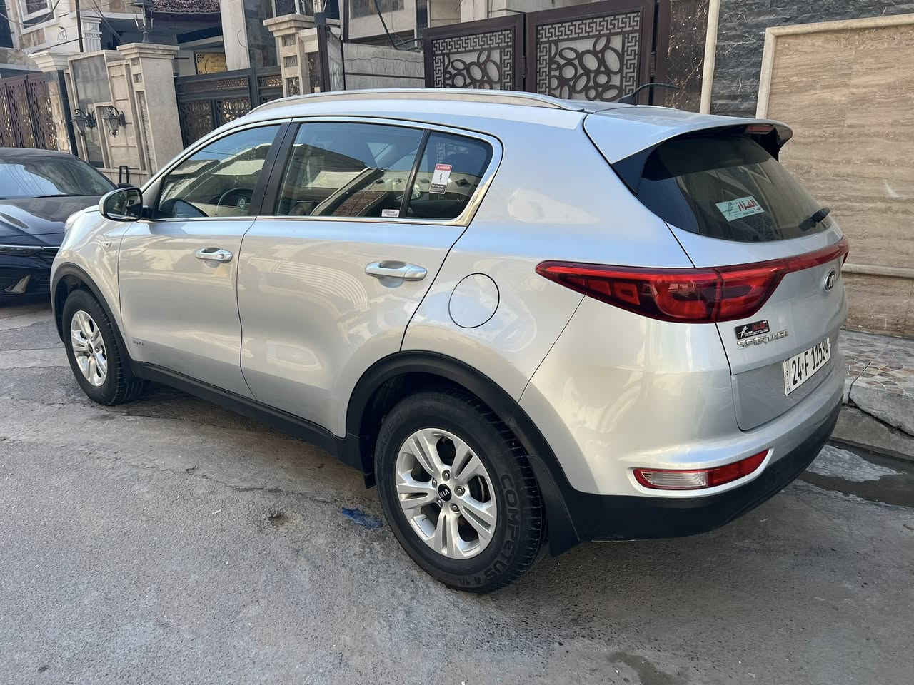 سلام وعليكم للبيع او مراوس كيا سبورتج 2017خليجيه نص مواصفات مكفوله من الصبغ وتبديل ولبارد شرط حتى دعاميات مكفوله جديده وجاهزه بدون نقص عارضه ب163وبيه مجال بسيط عنوان /بغداد حي الجهاد ***********
