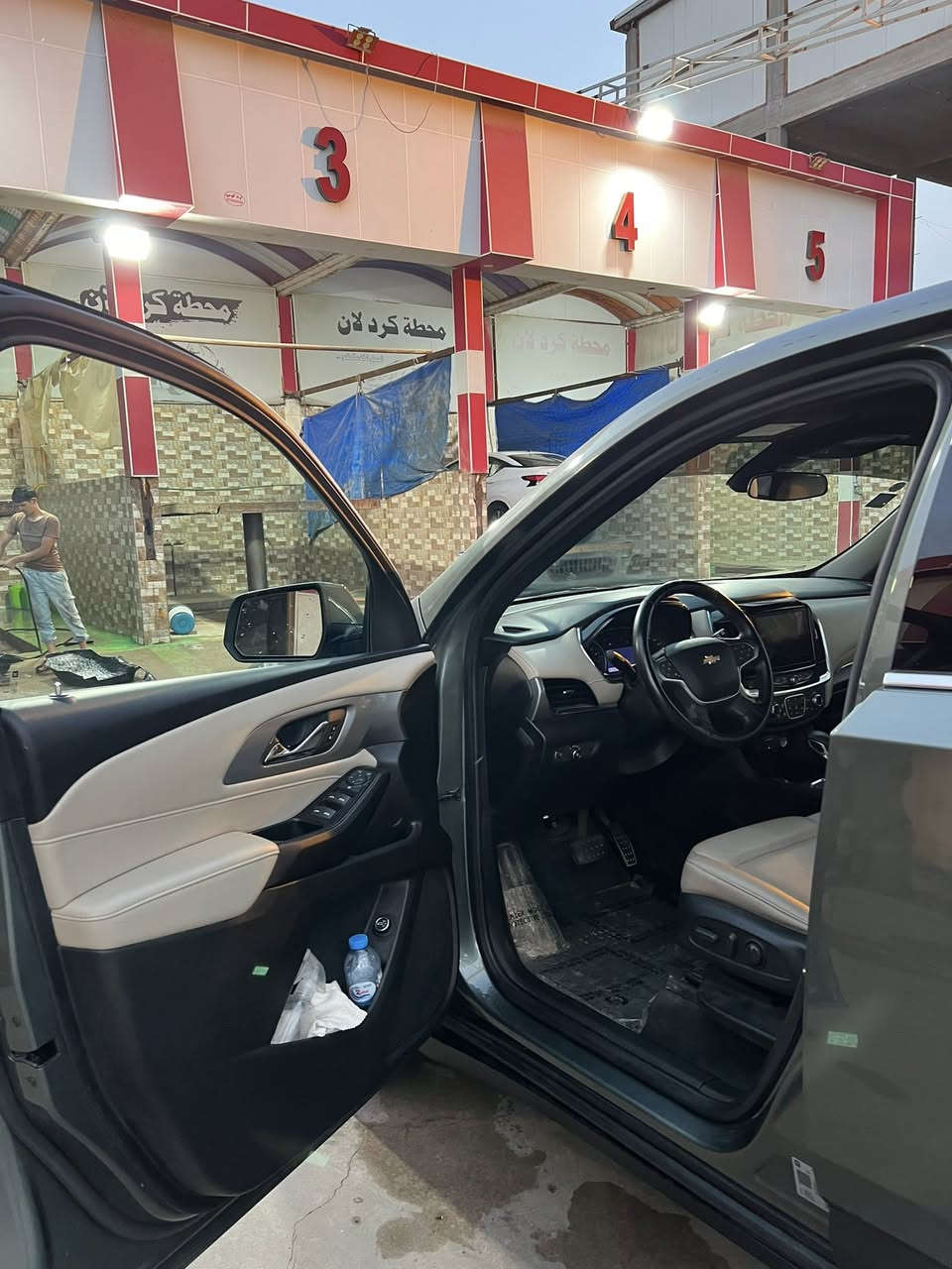 سلام عليكم ترافس 2023 LT فول عدة الفتحة
مزوعة مواصفات جلد كشنات تدفئة كشنات تبريد شاشة ابل كار بلي تحديد مسار مثبت سرعة تنبيه اصتدام ويل بريمير حادث من امريكا جاملغ عكس سايق ودعامية السعر 265 وبيهة مجال حك الشراي السيارة ب اسمنة تحويل ثاني يوم
ماشية 85 الف 

***********
***********

