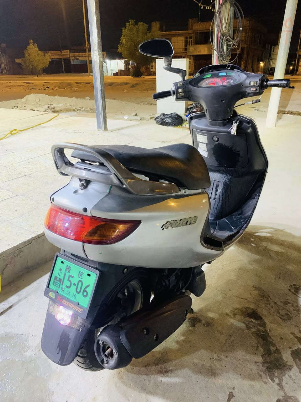 فراشه نضيفه فول موصفات ما مفتوحه كلشي بيها شغال مكاني نجف سعر ٥٠٠وبيها مجال


**إذا كنت صاحب هذا الإعلان وتريد حذفه لأي سبب، رجاءا أرسل رسالة إلى الدعم الفني**